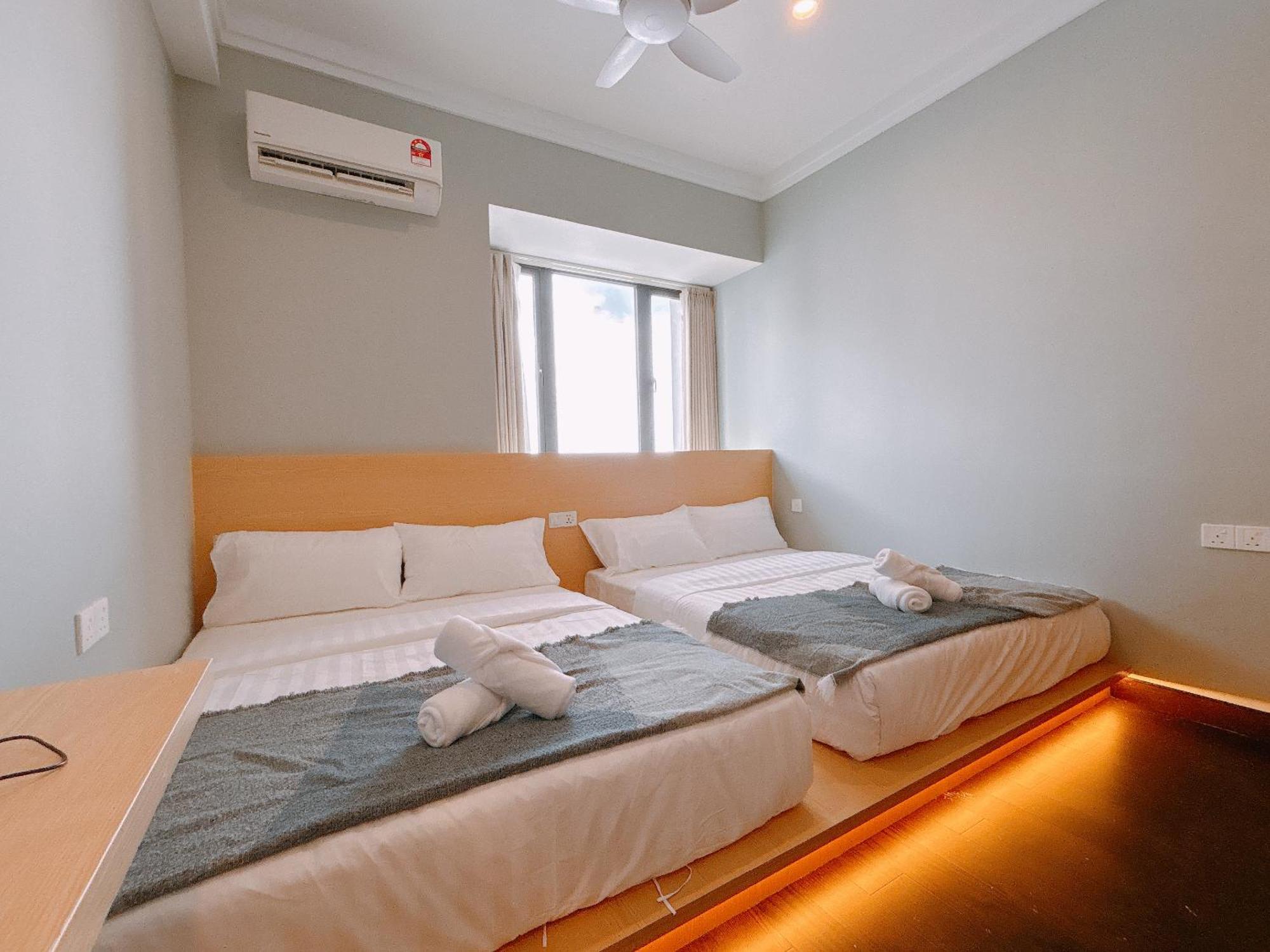 R&f Princess Cove Seine Region By Lions Bay Apartemen
